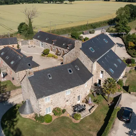 別荘 Le Manoir De La Meen - 6 Maisons Amenagees Dans Les Dependances D'un Ancien Manoir Du 17eme Siecle *